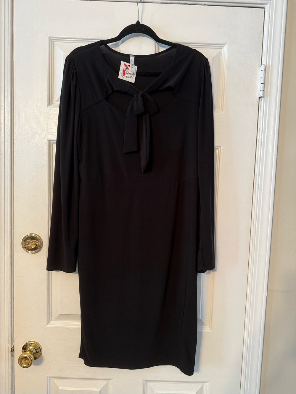 Perfectly Priscilla Women's Black Long-Sleeve Tie-Neck Dress
